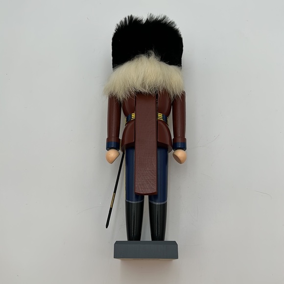 KWO British Hussar Nutcracker - Picture 8 of 16